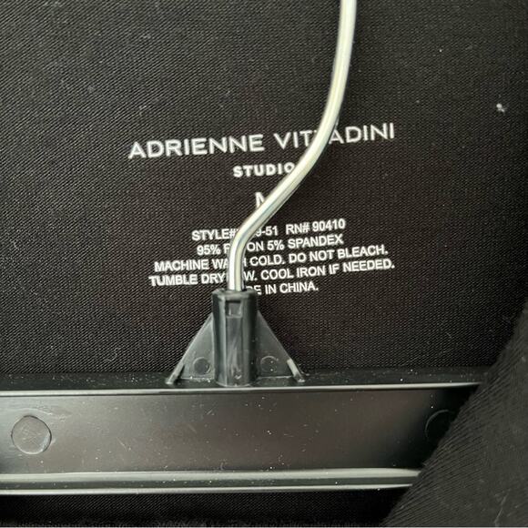 NWT Adrianna Vittadini black pajama set white trim size medium - Picture 8 of 9
